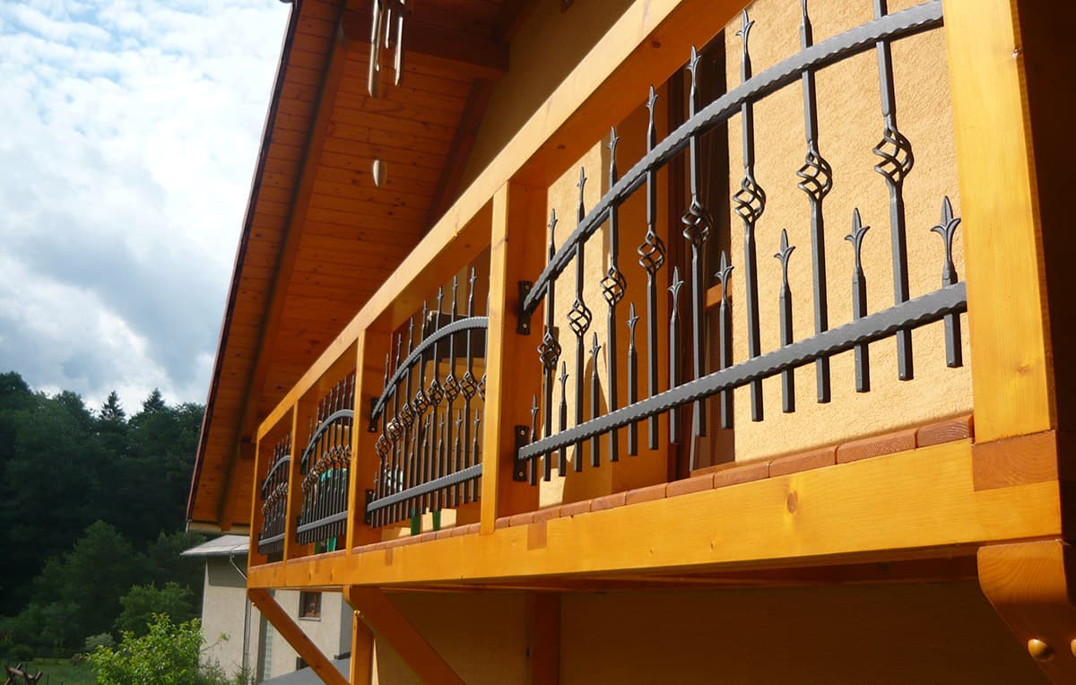 Dřevěná konstrukce balkónu rodinného domu – Třinec a okolí