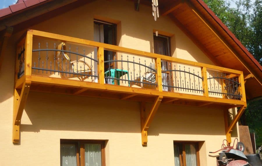 Dřevěná konstrukce balkónu rodinného domu